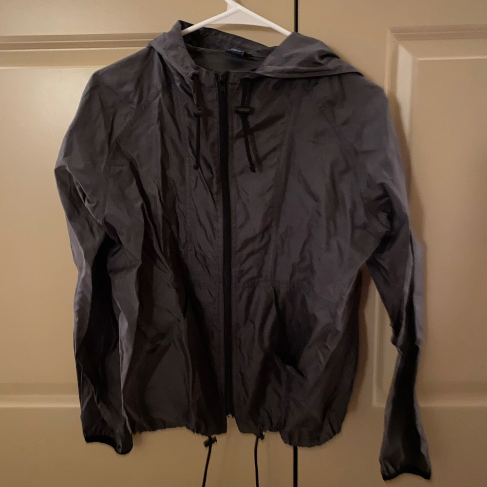 Gap windbreaker